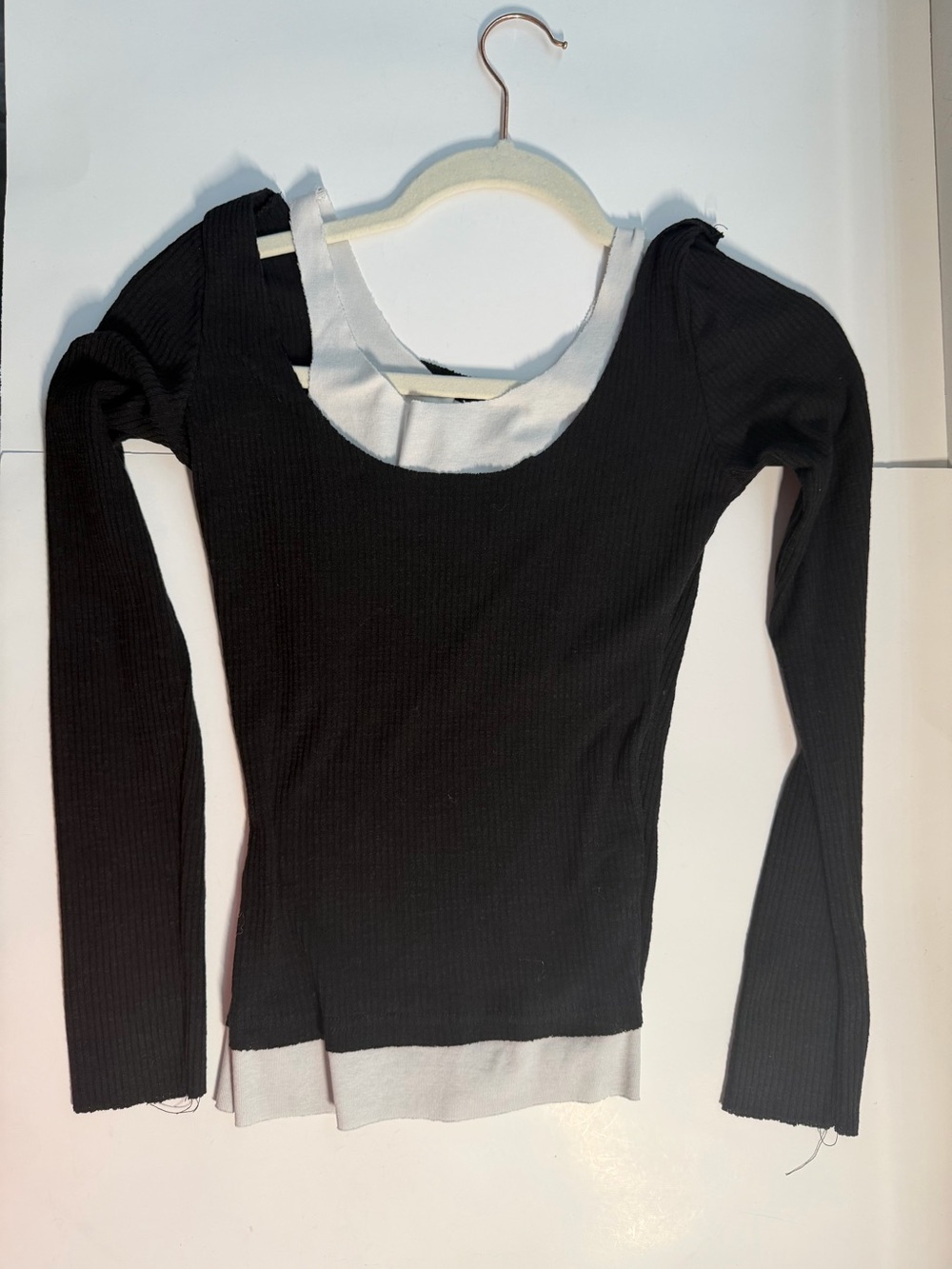 Black & White Layered Ribbed Long Sleeve Top - Picture 7 of 10